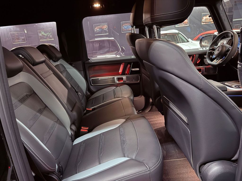 Mercedes-Benz G 63 AMG 2025