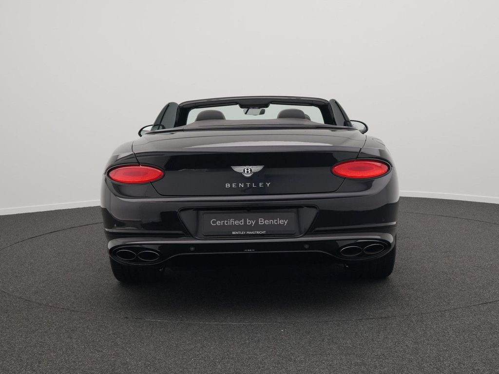 Bentley Continental GTC 2022