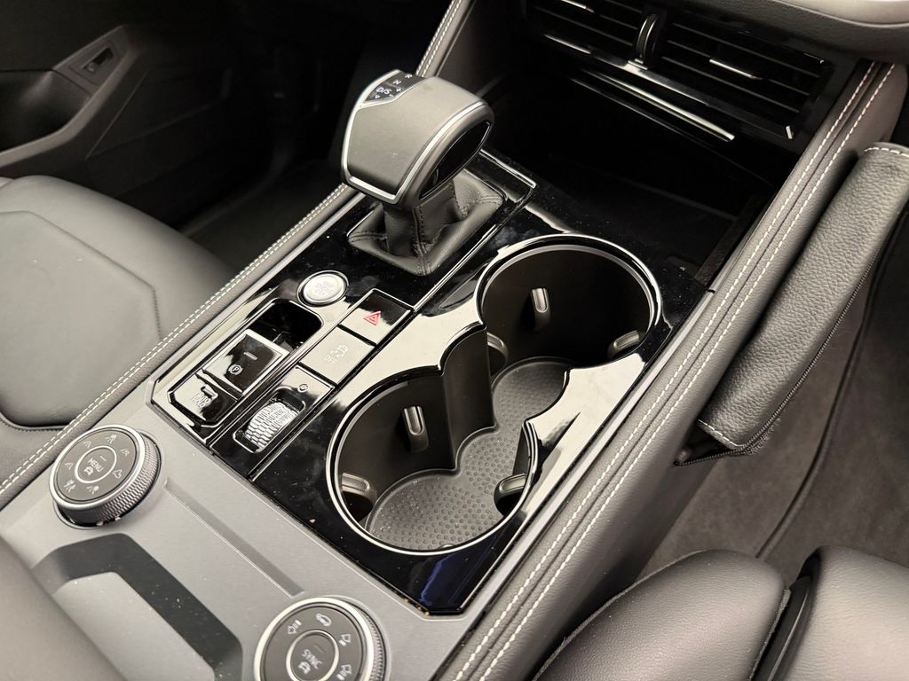 Volkswagen Touareg 2024