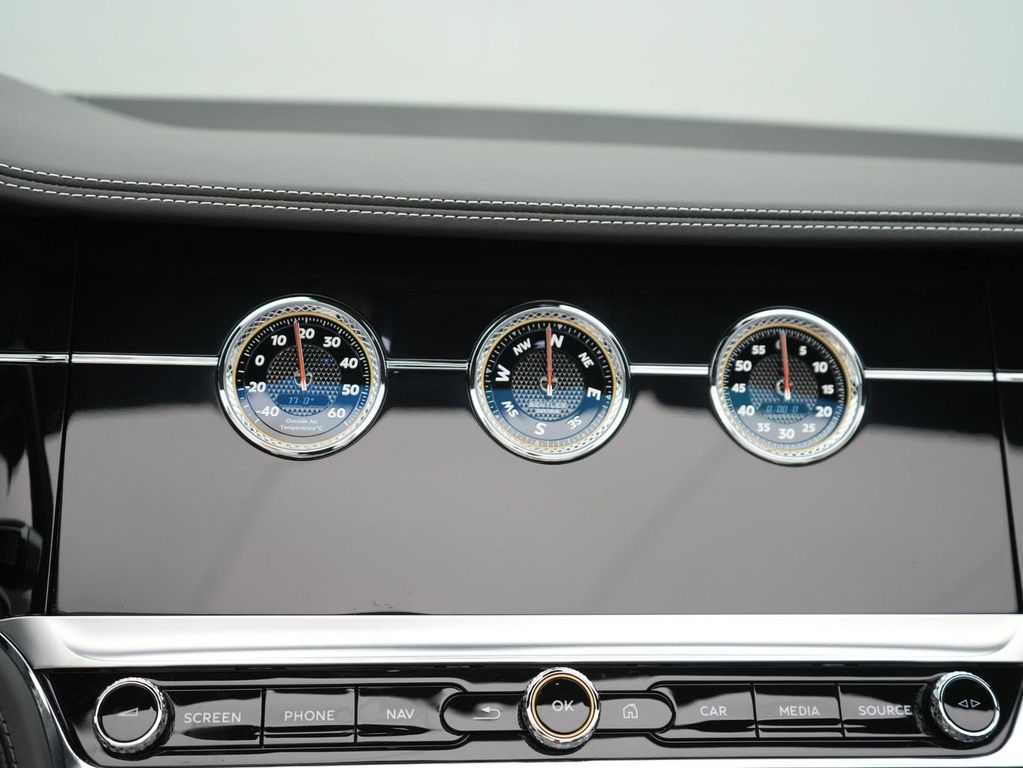 Bentley Continental GTC 2022