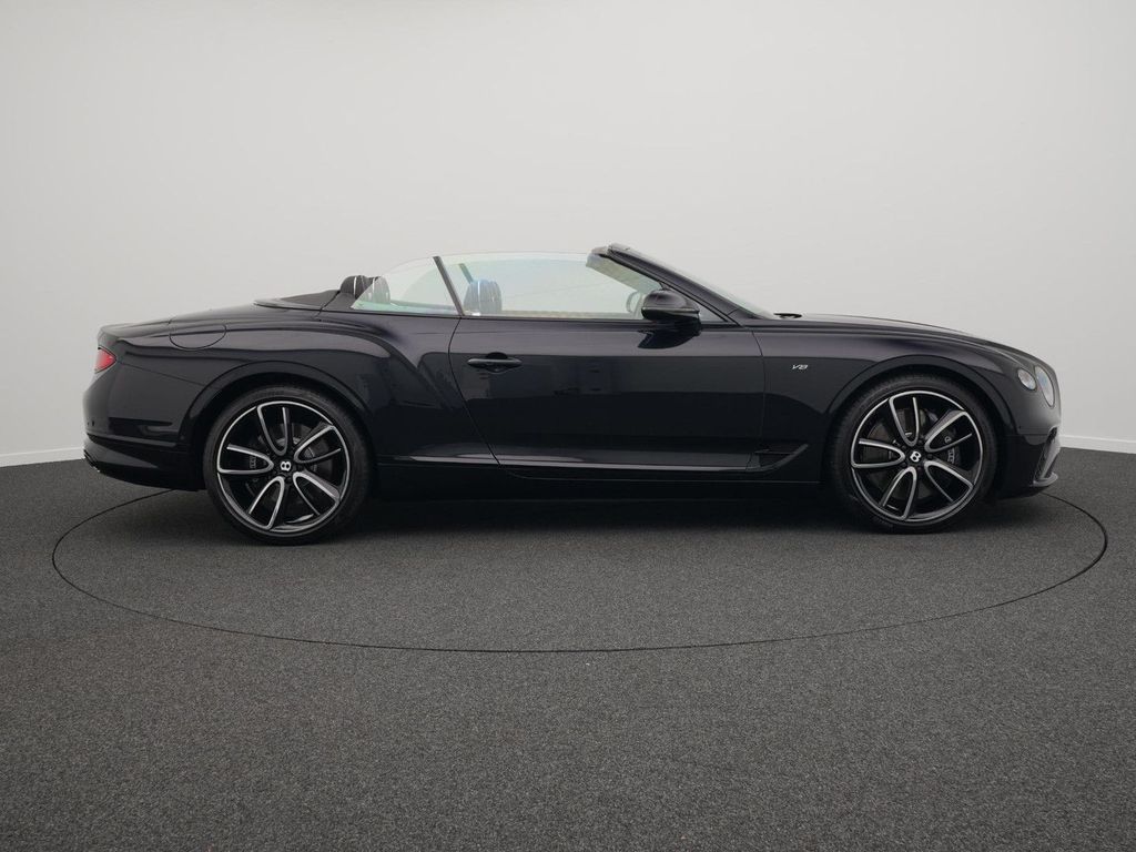 Bentley Continental GTC 2022