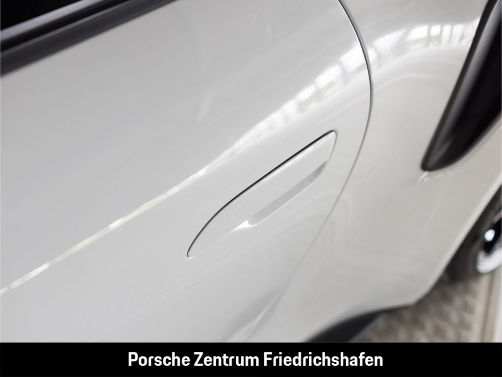 Porsche 992 2025