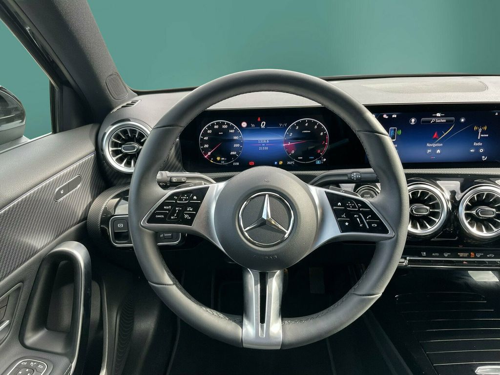 Mercedes-Benz A 200 2024