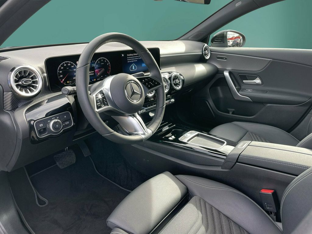 Mercedes-Benz A 200 2024
