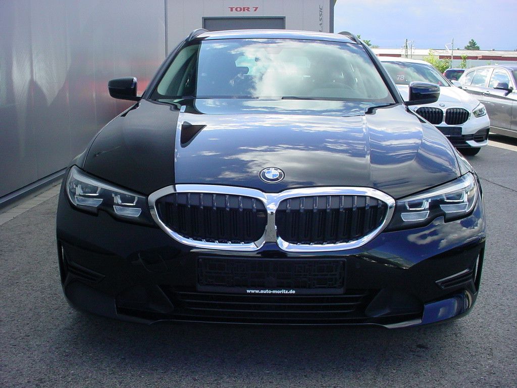 BMW 318 2020