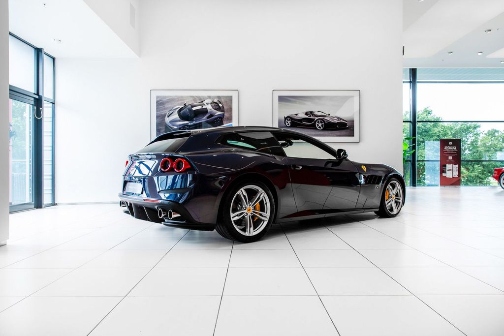 Ferrari GTC4Lusso 2021