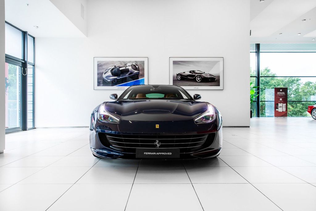 Ferrari GTC4Lusso 2021