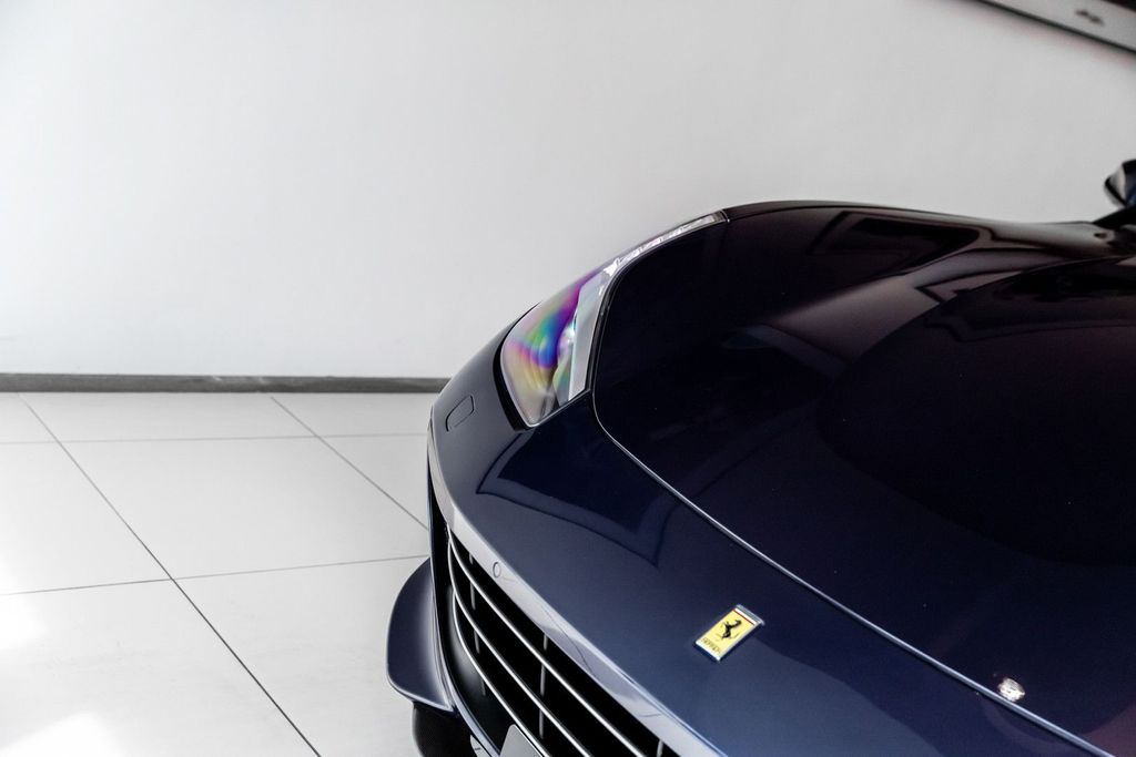 Ferrari GTC4Lusso 2021