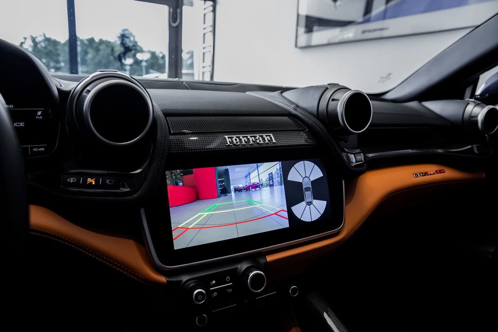 Ferrari GTC4Lusso 2021