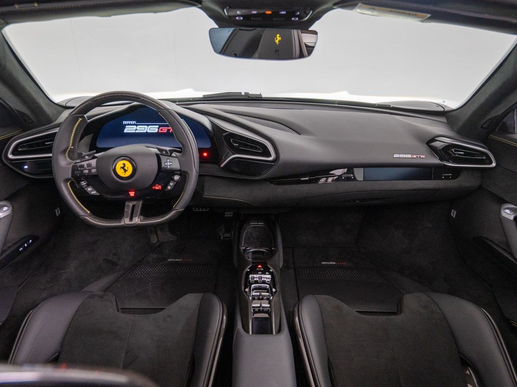 Ferrari 296 GTS 2025