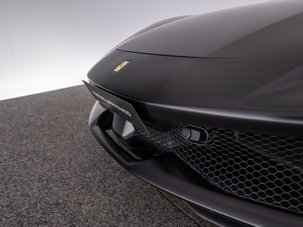 Ferrari 296 GTS 2025