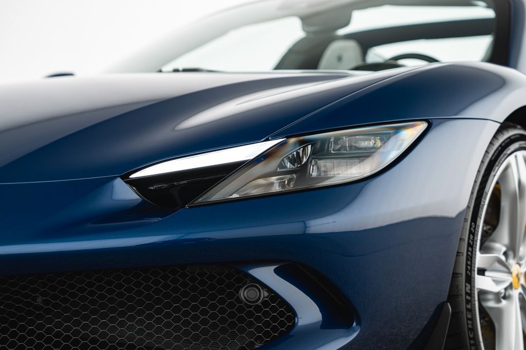 Ferrari 296 GTS 2025