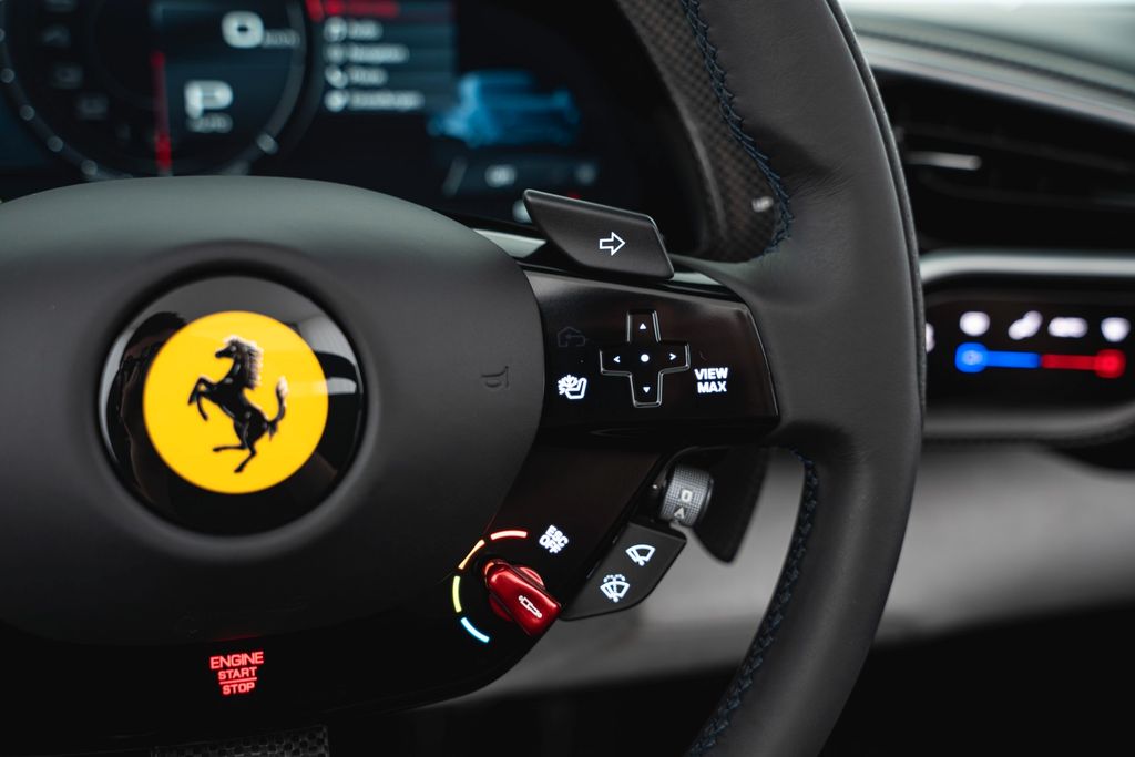 Ferrari 296 GTS 2025