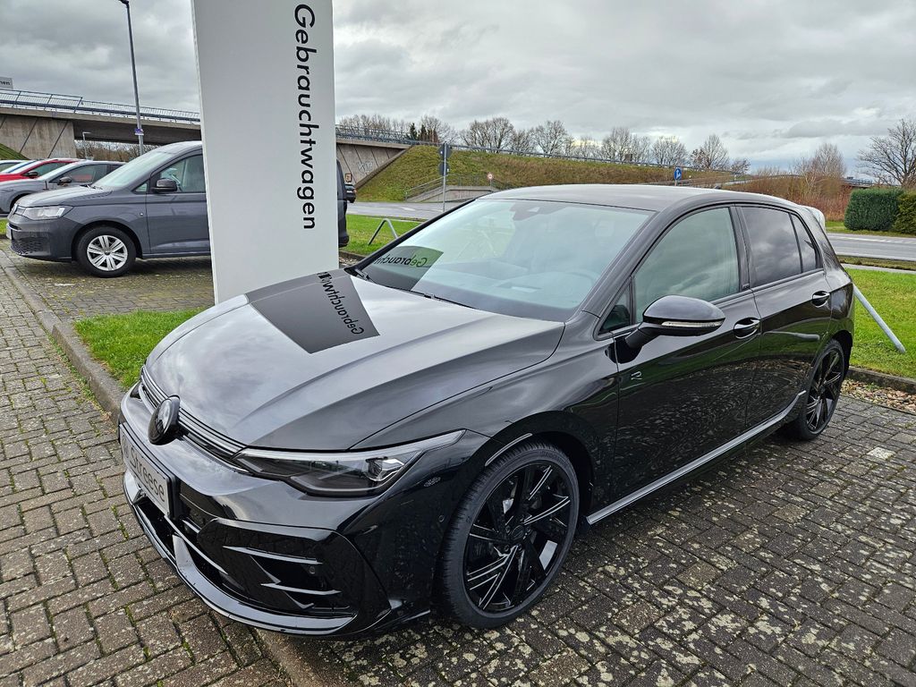 Volkswagen Golf 2025