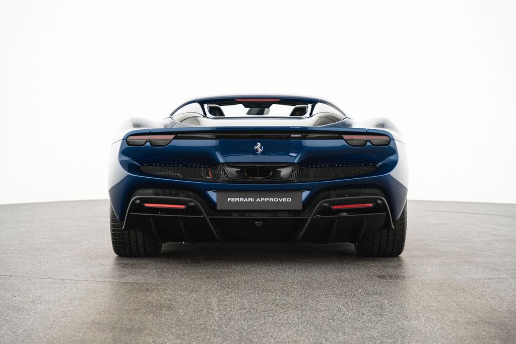 Ferrari 296 GTS 2025