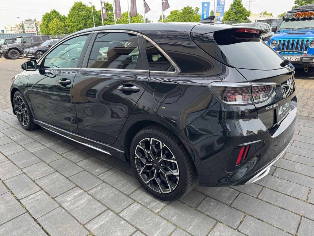 Kia cee'd / Ceed 2022