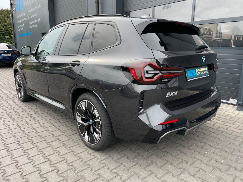BMW iX3 2023