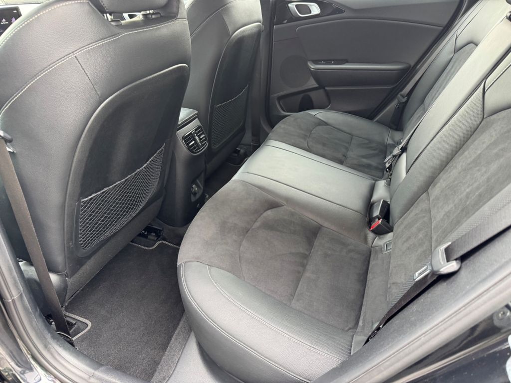 Kia cee'd / Ceed 2022