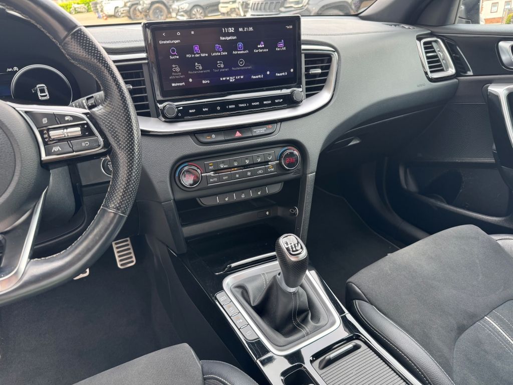 Kia cee'd / Ceed 2022