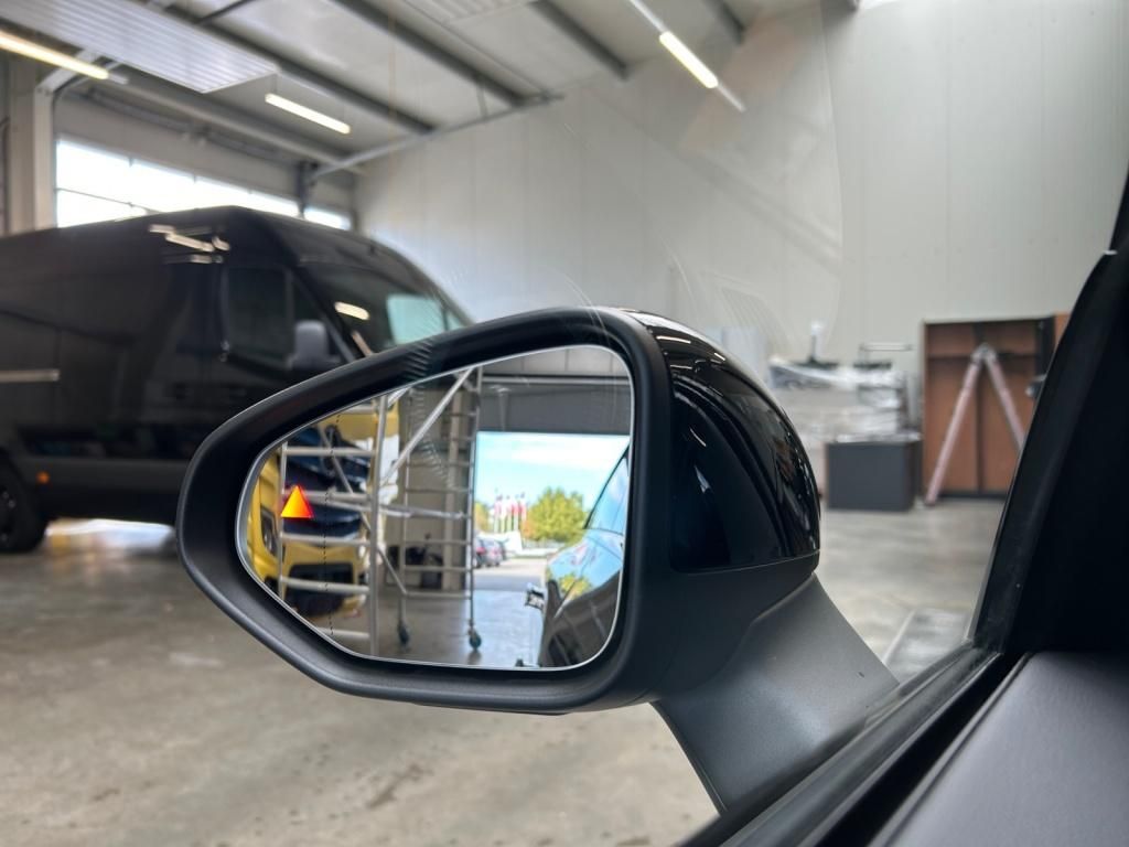 Mercedes-Benz CLA 250 2025