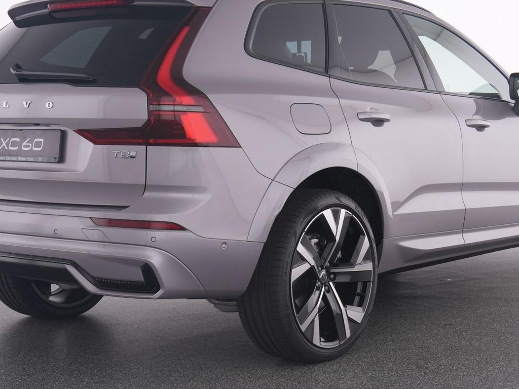 Volvo XC60 2025