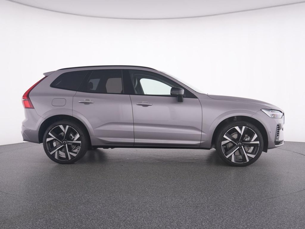 Volvo XC60 2025