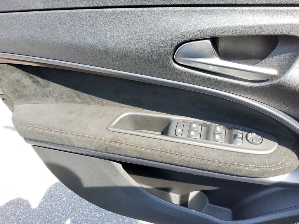 Alfa Romeo Junior 2025