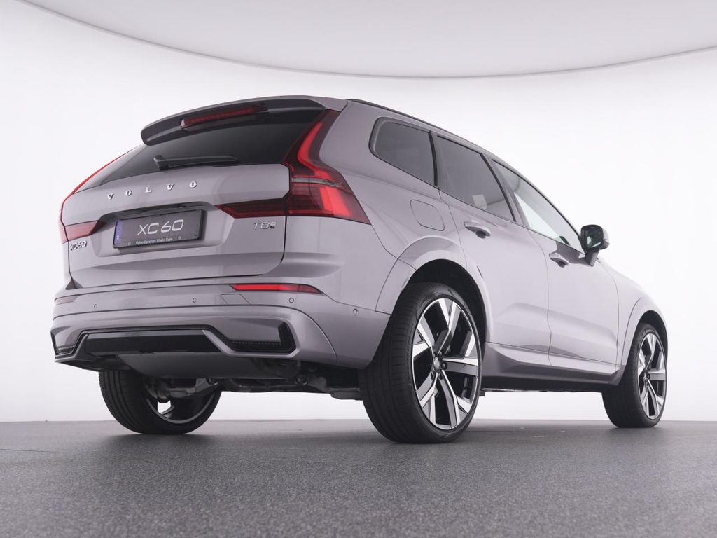 Volvo XC60 2025