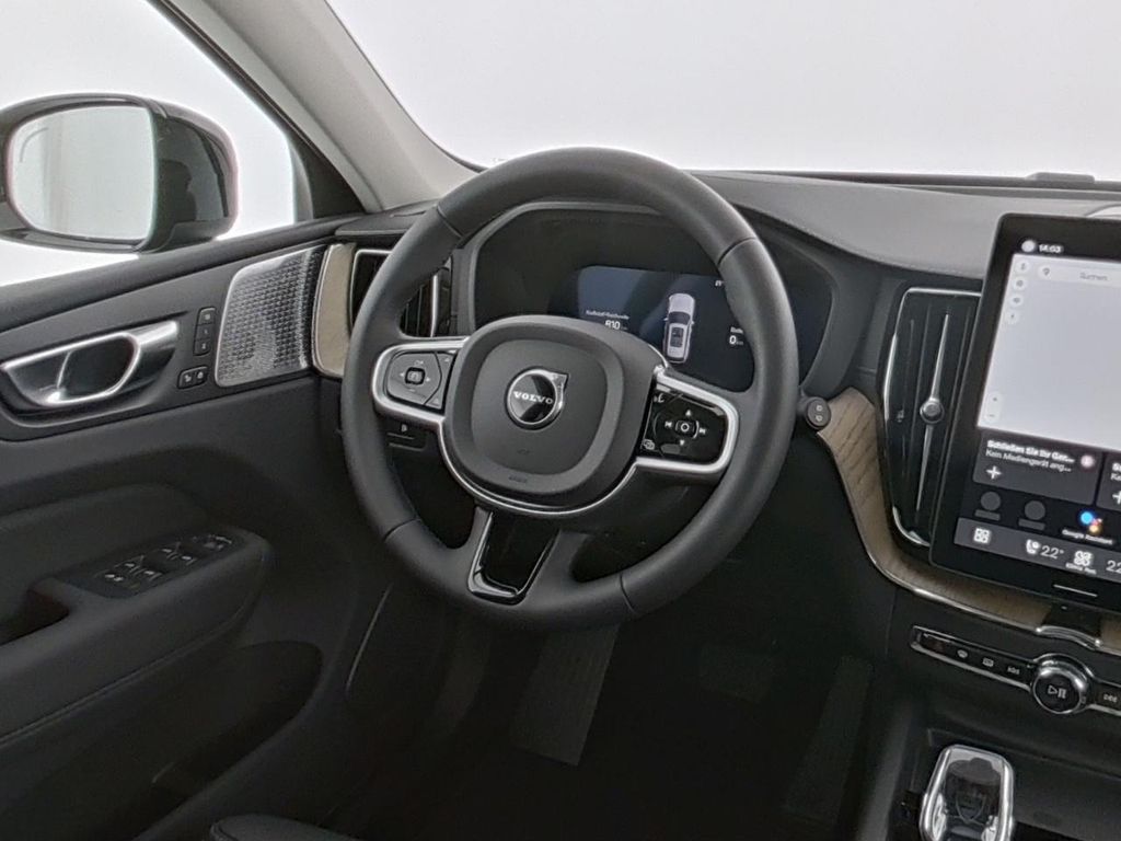 Volvo XC60 2025