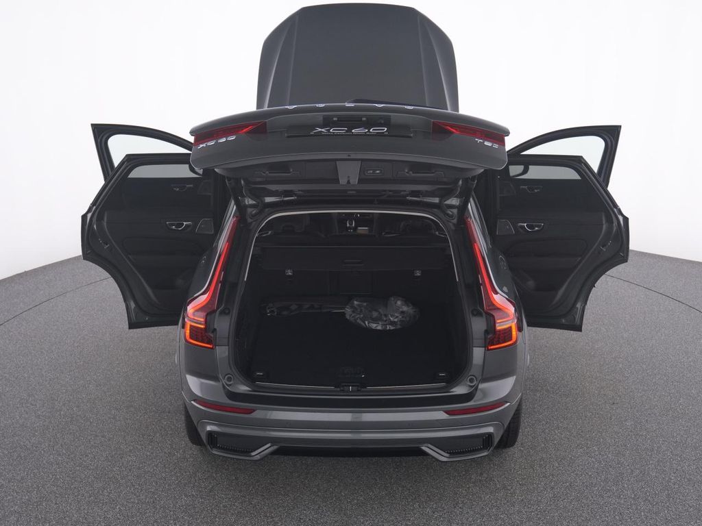 Volvo XC60 2025