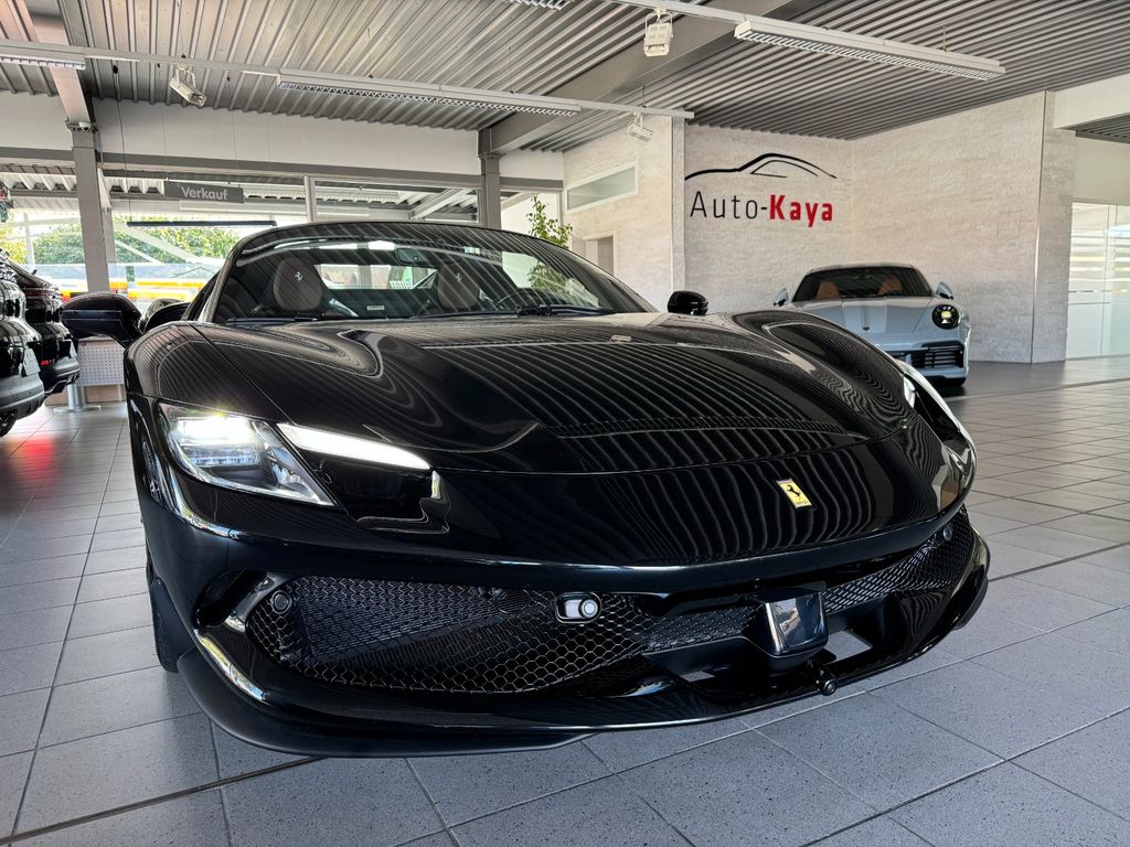 Ferrari 296 GTS 2024