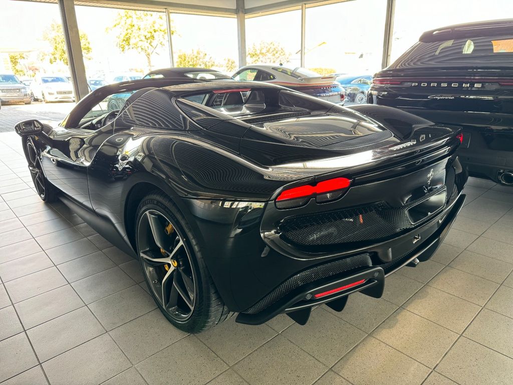 Ferrari 296 GTS 2024