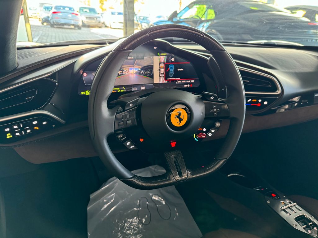 Ferrari 296 GTS 2024