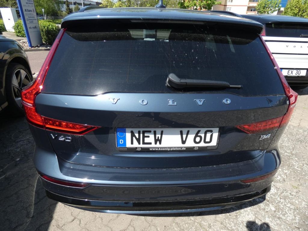 Volvo V60 2025