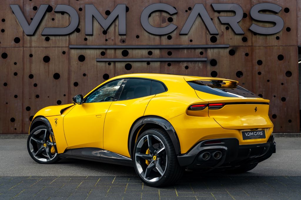 Ferrari Purosangue 2025