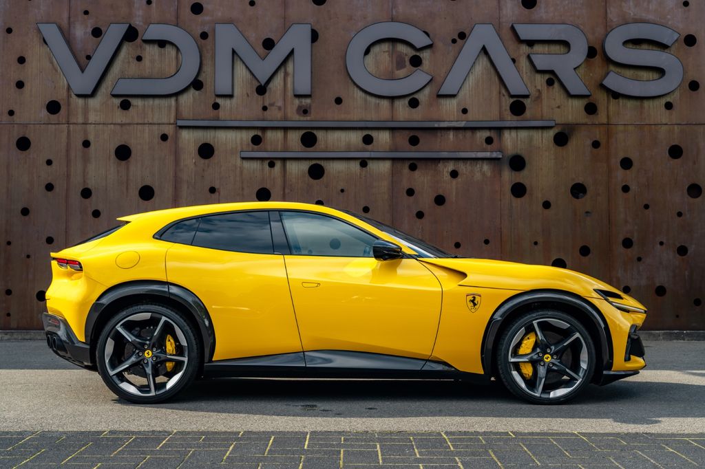 Ferrari Purosangue 2025