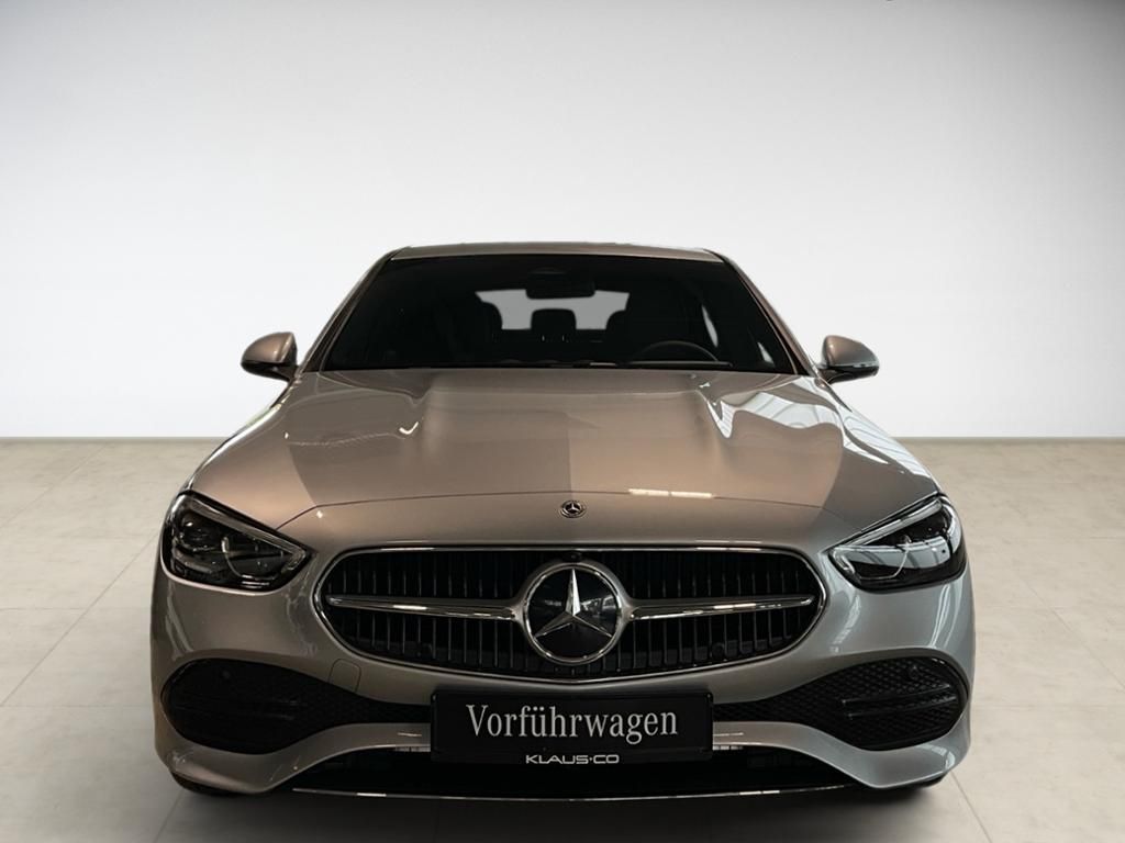 Mercedes-Benz C 220 2025