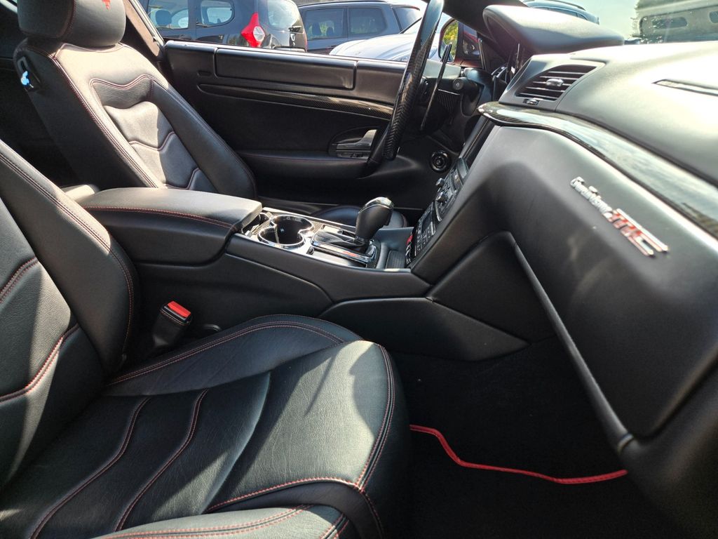 Maserati Granturismo 2012