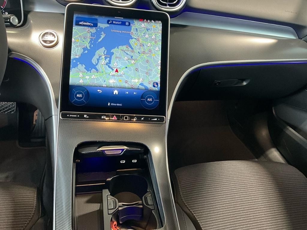 Mercedes-Benz C 220 2025