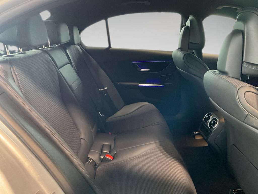 Mercedes-Benz C 220 2025