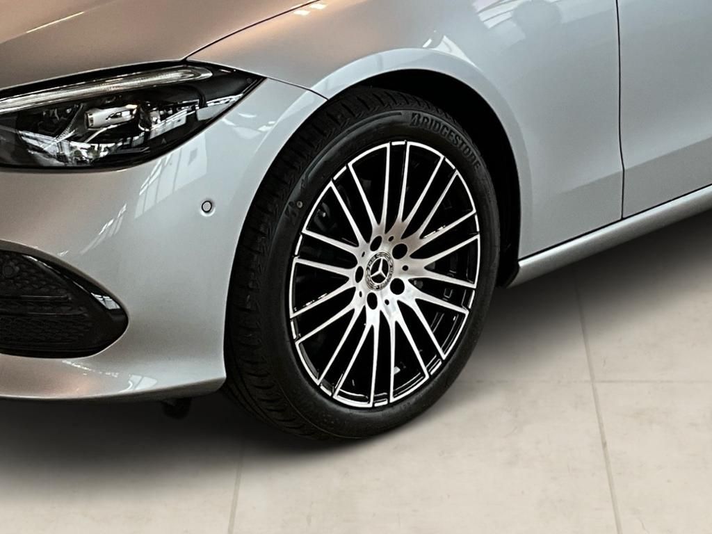 Mercedes-Benz C 220 2025
