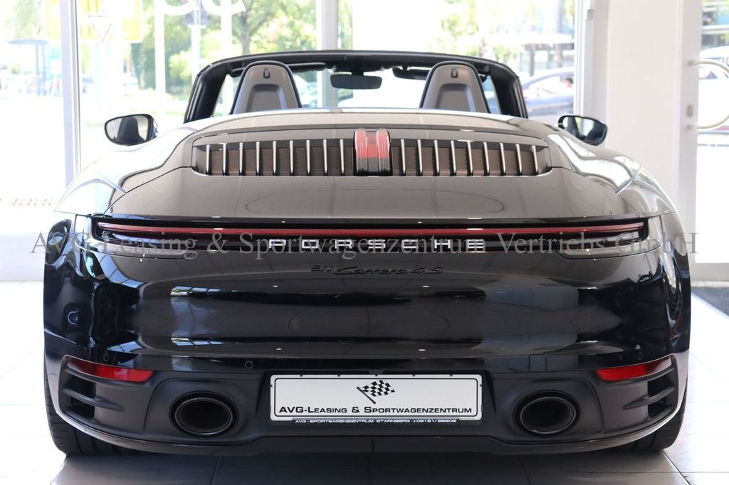 Porsche 992 2024