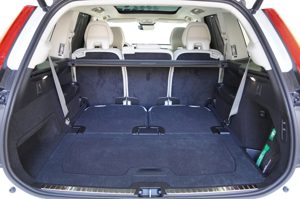 Volvo XC90 2025