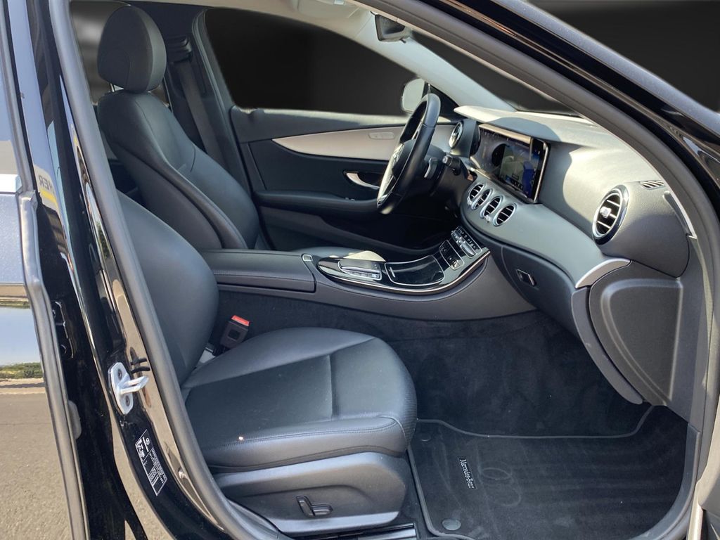 Mercedes-Benz E 300 2021