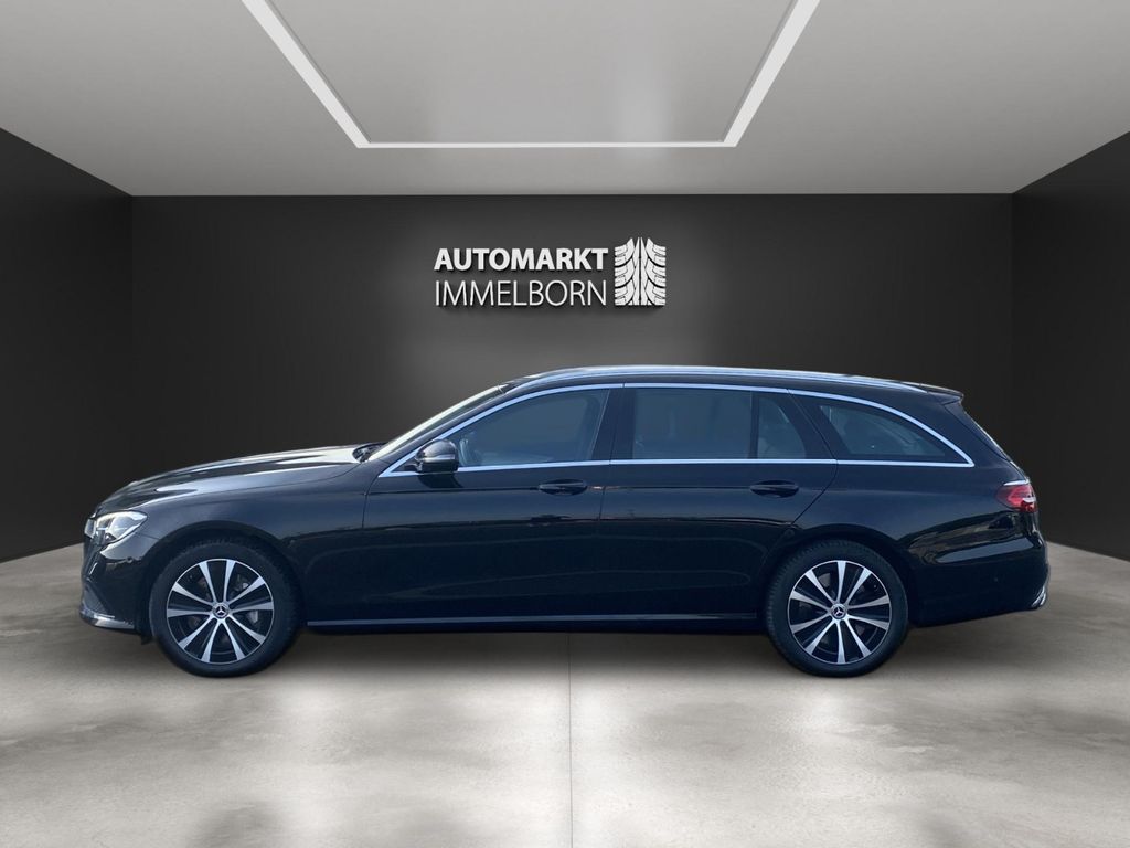 Mercedes-Benz E 300 2022