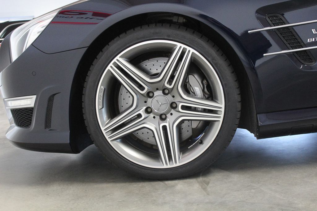 Mercedes-Benz SL 63 AMG 2015