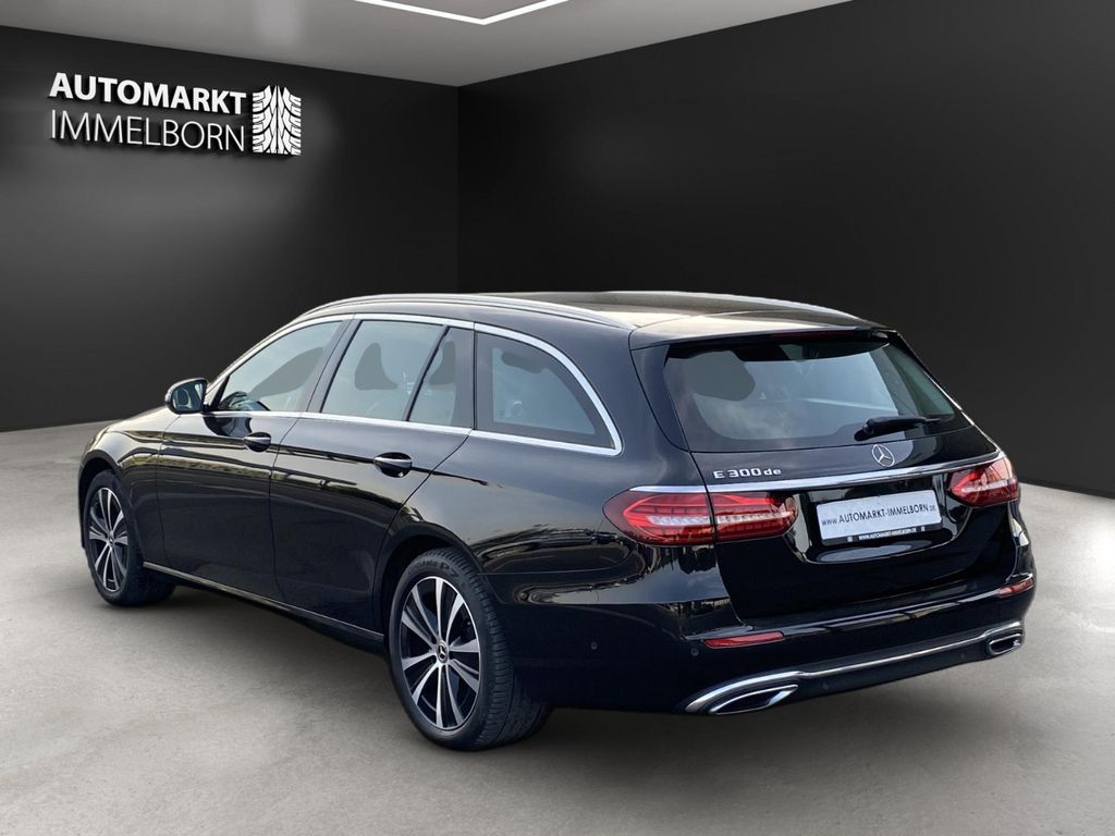 Mercedes-Benz E 300 2022