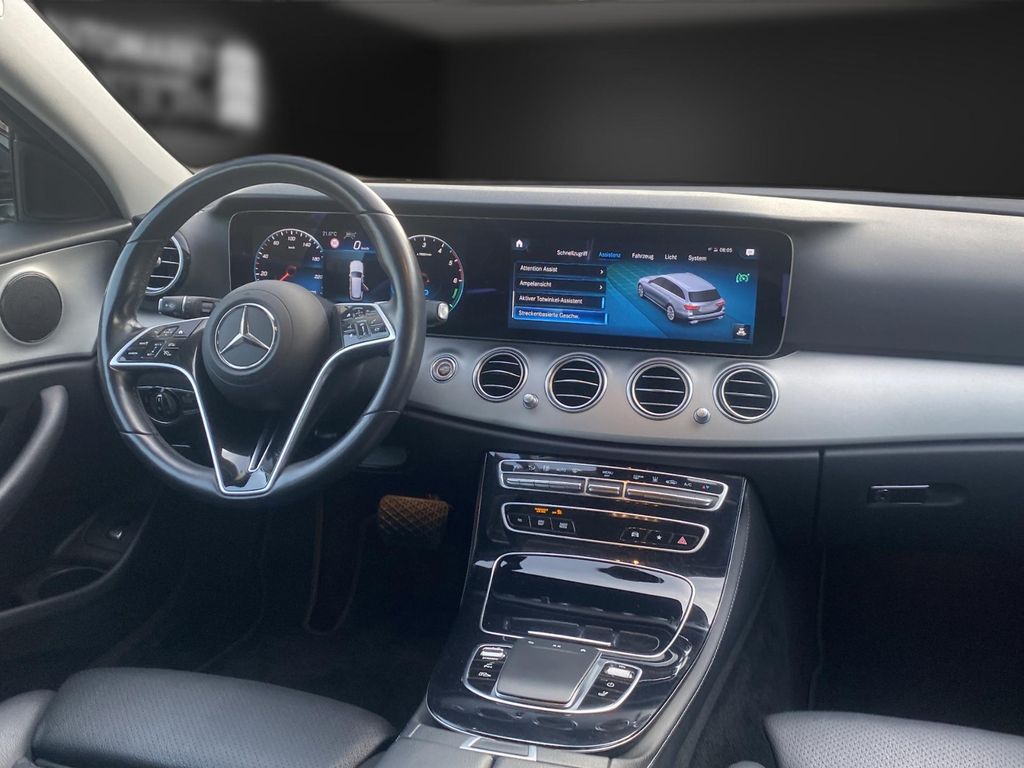 Mercedes-Benz E 300 2022