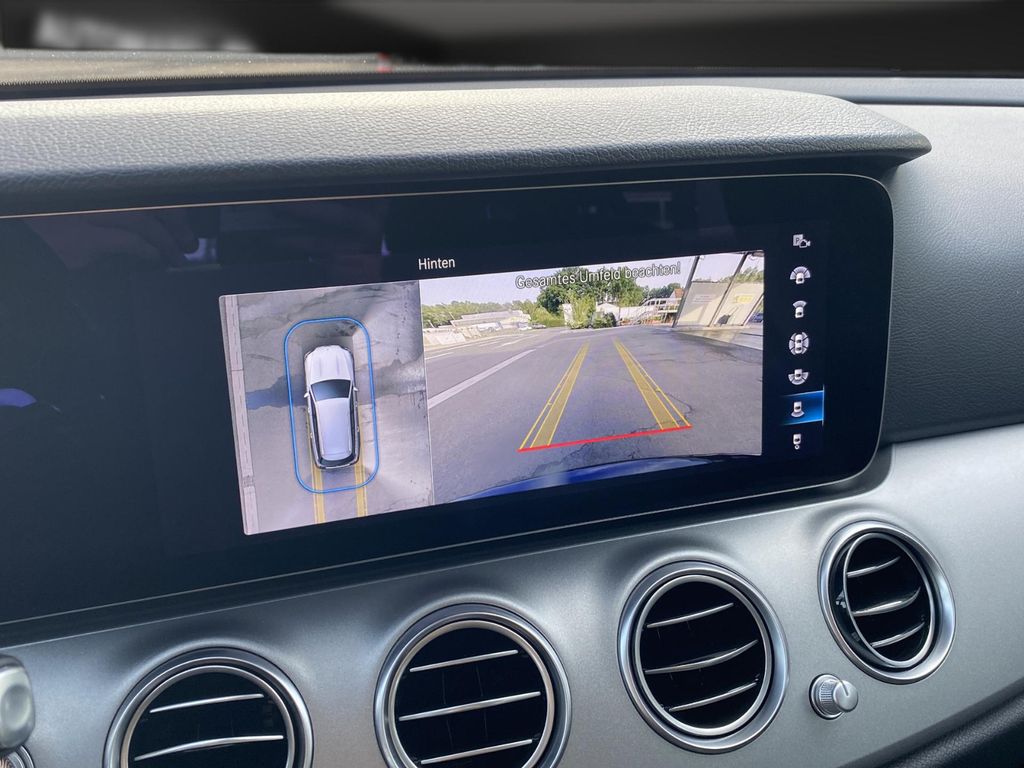 Mercedes-Benz E 300 2022