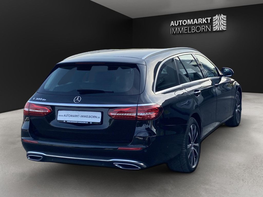 Mercedes-Benz E 300 2022